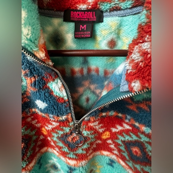 Rock and roll cowgirl Aztec pullover size Medium - Picture 3 of 4